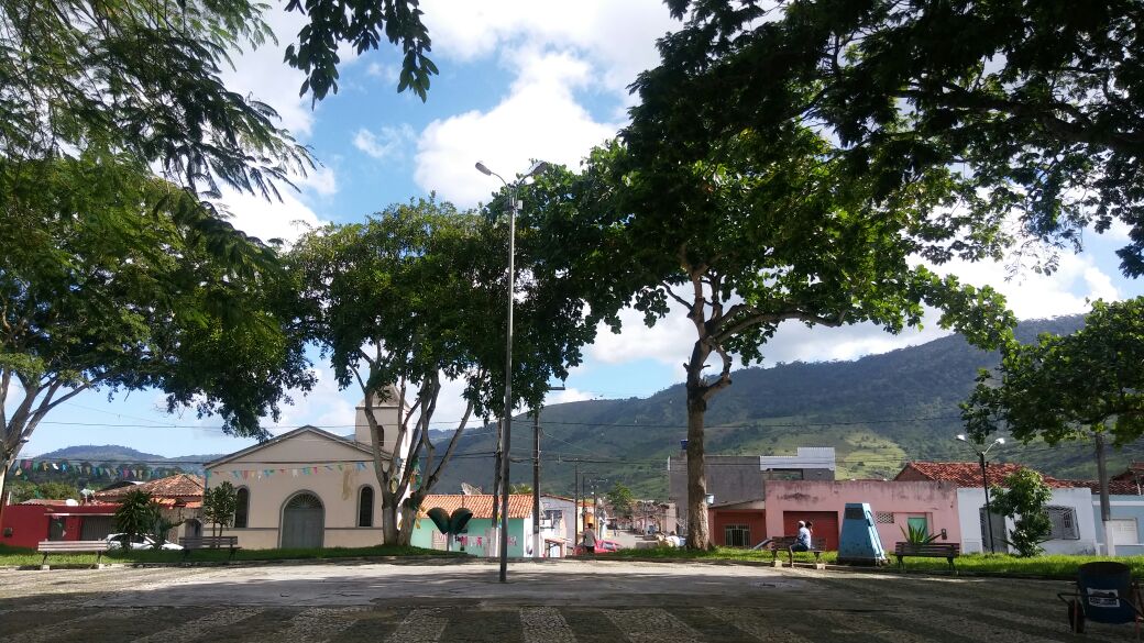 Centro_de_Almadina_Sul_da_Bahia.jpeg