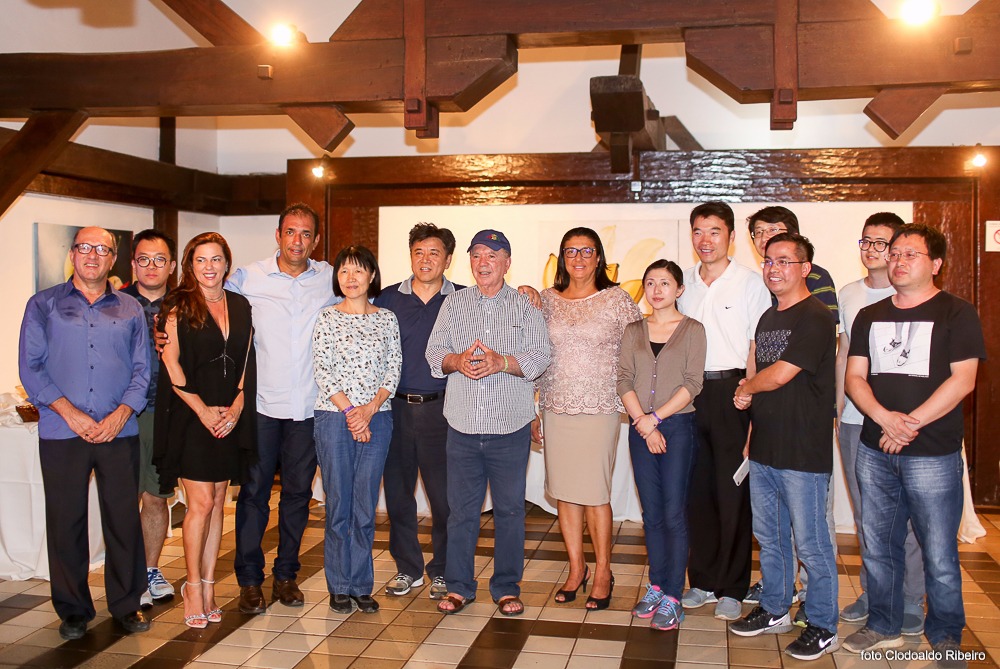 Prefeito_de_Ilh&eacute;us_recebe_chineses_que_devem_investir_na_Ferrovia_e_no_Porto_Sul__Foto_Clodoaldo_Ribeiro_.jpg