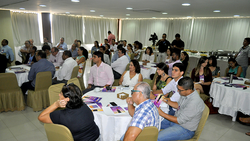FOTO_2_Maur&iacute;cio_Maron_-_Divulga&ccedil;&atilde;o.JPG