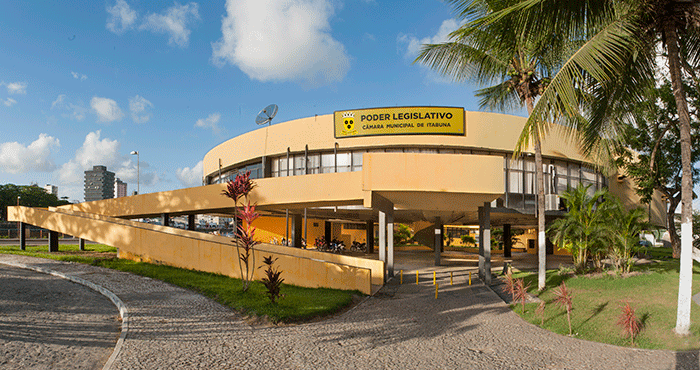 CÂMARA-MUNICIPAL-DE-ITABUNA-11-2013-foto-Pedro-Augusto-2.gif